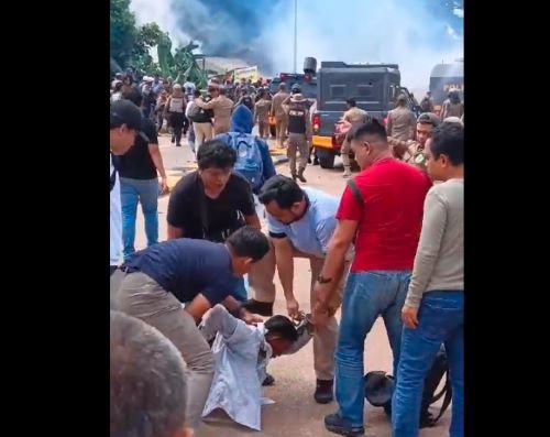 Rempang Memanas, Warga dan Petugas Terlibat Bentrokan Saat Pemasangan Batok Batas Tanah