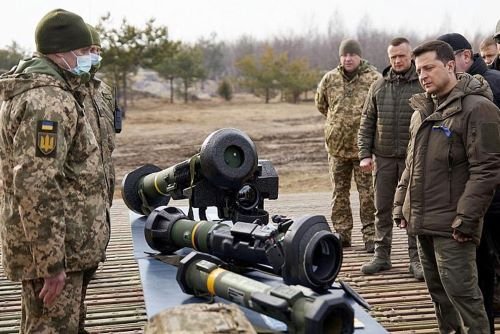Presiden Ukraina Frustrasi Atas Kekurangan Dukungan Udara, Serukan Pasokan Senjata Barat yang Lebih Kuat
