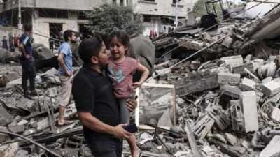 Pengalaman Mencekam Seorang Jurnalis di Gaza: Ledakan Bertubi-tubi dari Serangan Israel