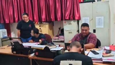 Pencurian Alat Tukang dan Handphone di Toko Parfum Bengkong: Pelaku Mantan Pekerja Bangunan Dibekuk Polisi