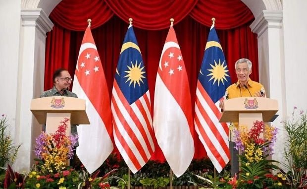 PM Lee dan PM Datuk Anwar Sepakat Tingkatkan Koneksi Lintas Batas Malaysia-Singapura