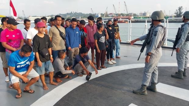 Bakamla RI Gagalkan Rencana Penyelundupan TKI Ilegal ke Malaysia: 30 Orang Terjaring di Perairan Batam
