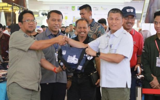 Jamselinas Expo XII Batam Resmi Dibuka: Wagub Marlin Ikut Ambil Ridepack