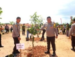 Gerakan 10 Juta Pohon Bersama Polri, Polda Kepri Ikut Tanam 1.150 Bibit