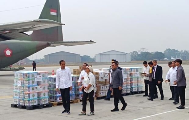 Presiden Jokowi Lepas Bantuan Indonesia untuk Gaza: Tahap Pertama 51,5 Ton
