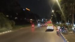 Viral! Sopir Trailer Tegur Pengendara yang Langgar Rambu Putar Balik di Tiban Batam